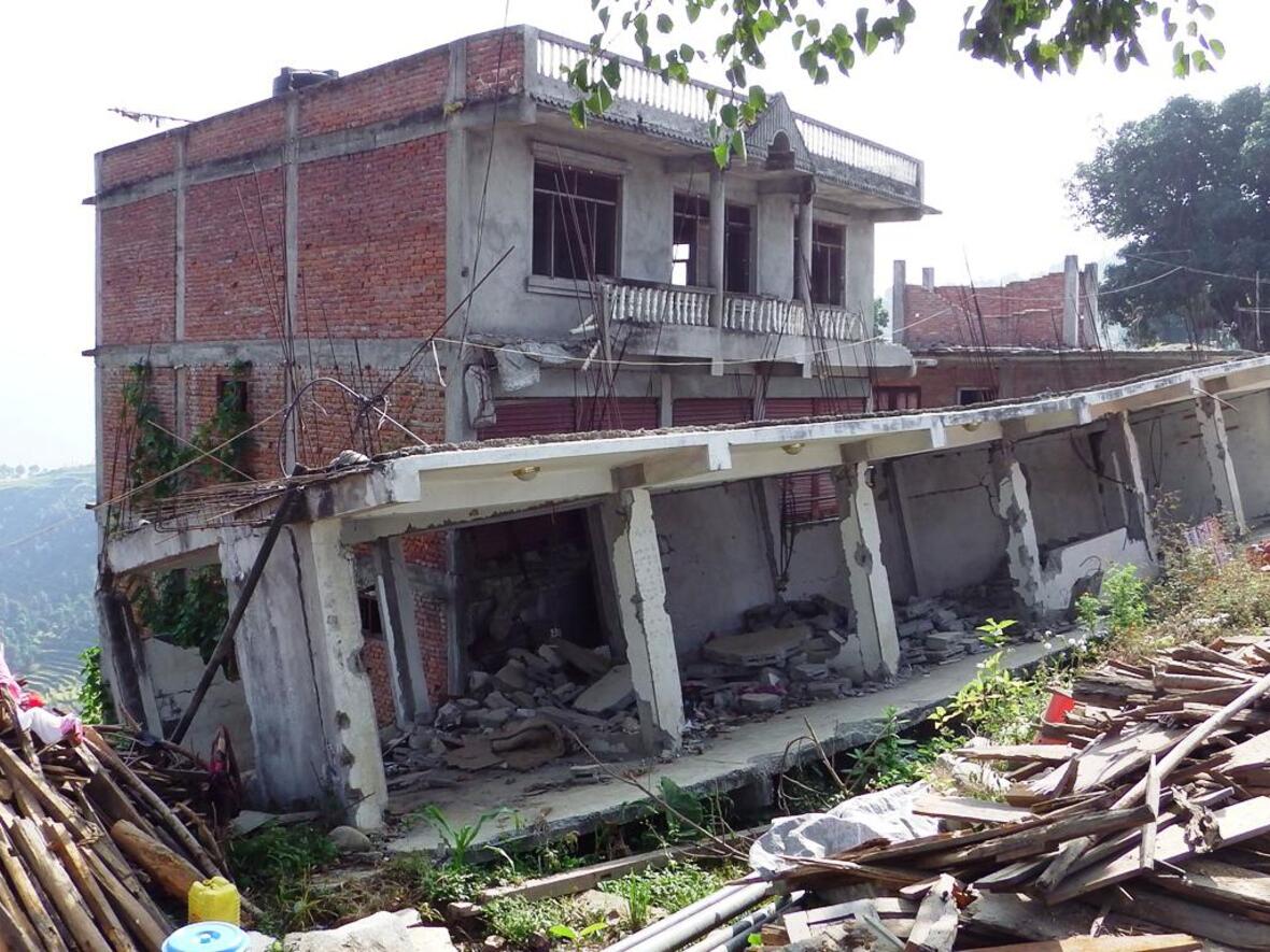 situation-in-the-district-sindhupalchok-epicentre-of-the-earthquake-april-2015-1